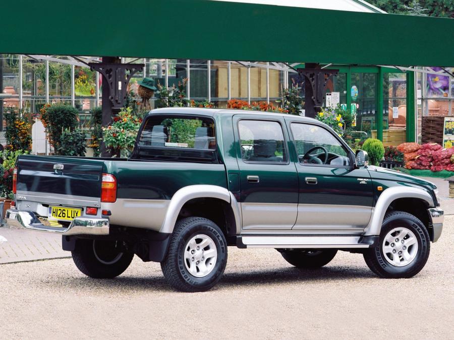  Toyota Hilux Double Cab 2001 года  (UK) (фото 7 из 11)